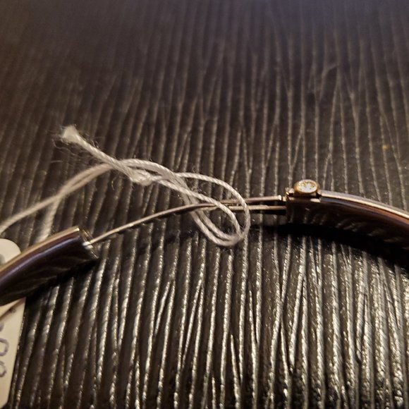 14K  white  gold  bangle beautiful bracelet - Picture 9 of 10